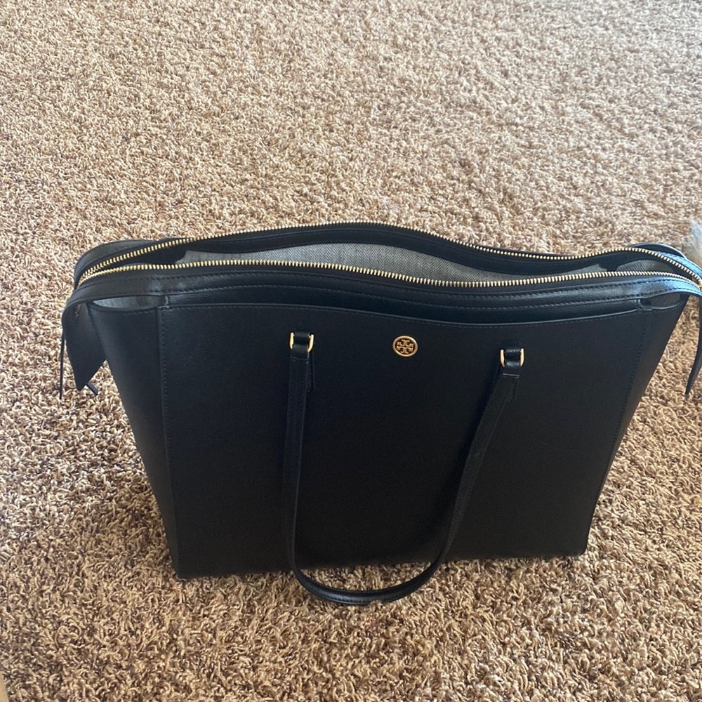Tory Burch Robinson Tote Bag